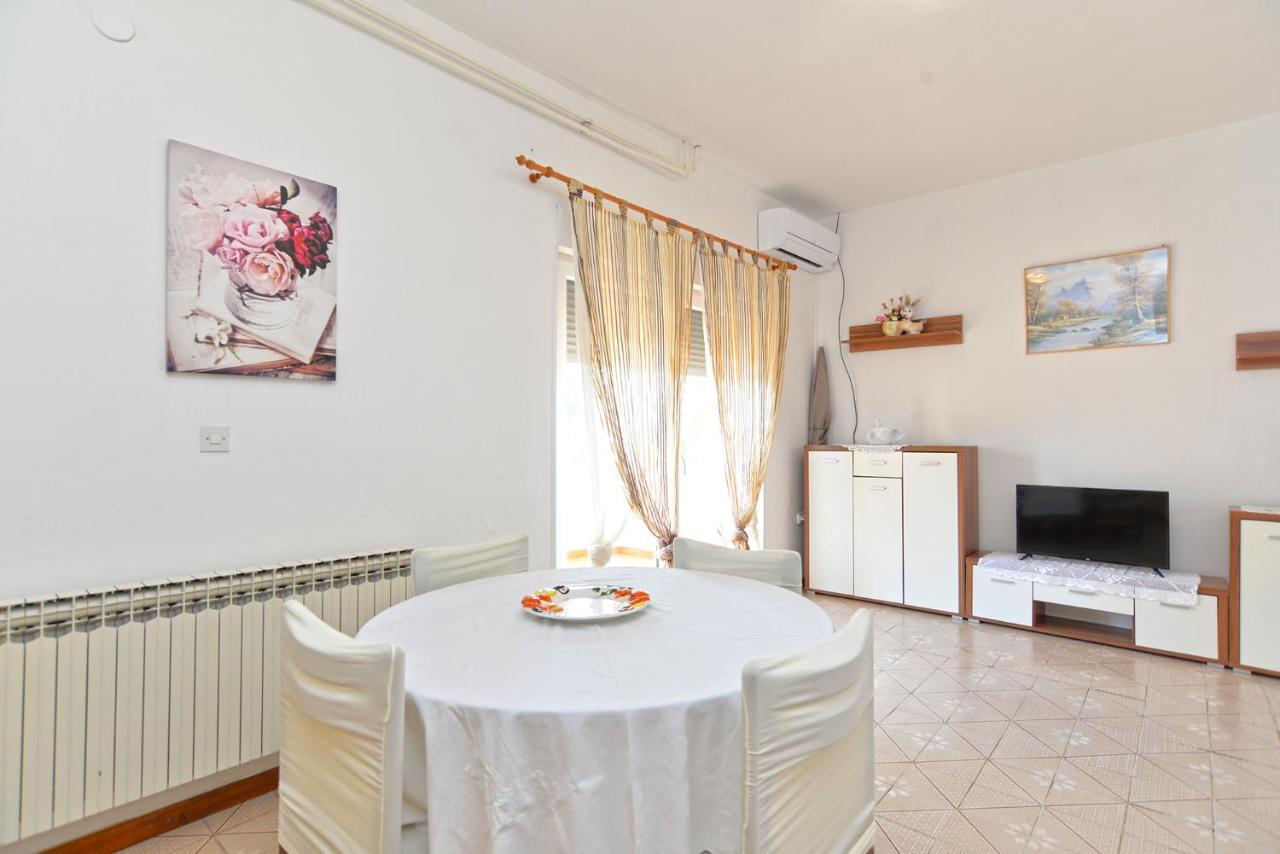 Apartment Silvio 1779 Banjole Eksteriør bilde